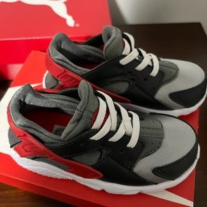 Toddler Nike Huaraches